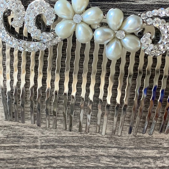 Hair Comb - Picture 4 of 6